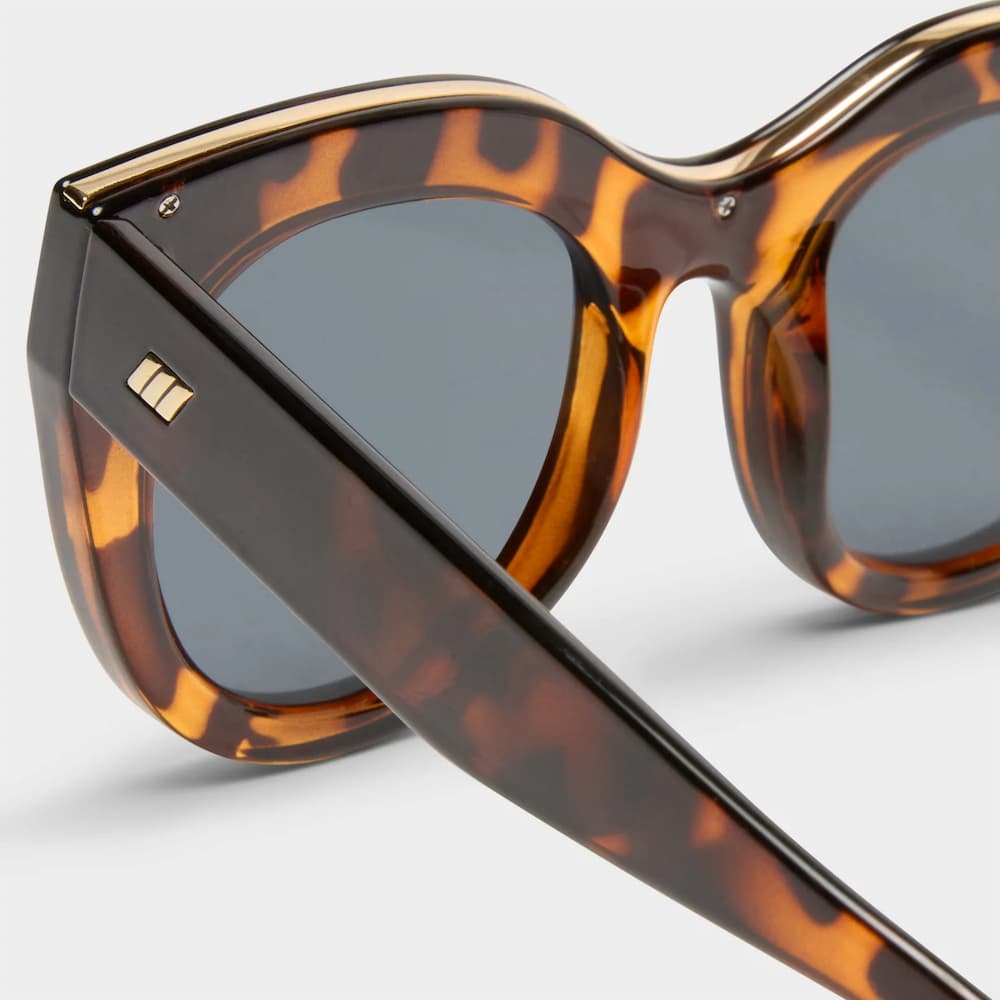 Le Specs Air Heart Sunglasses Front Tort