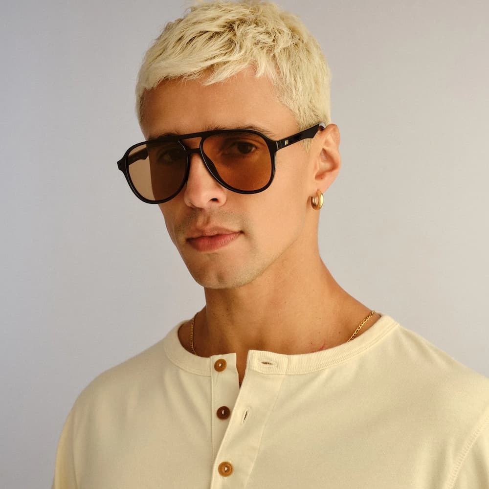 Le Specs Tragic Magic Black Tan Tint Model