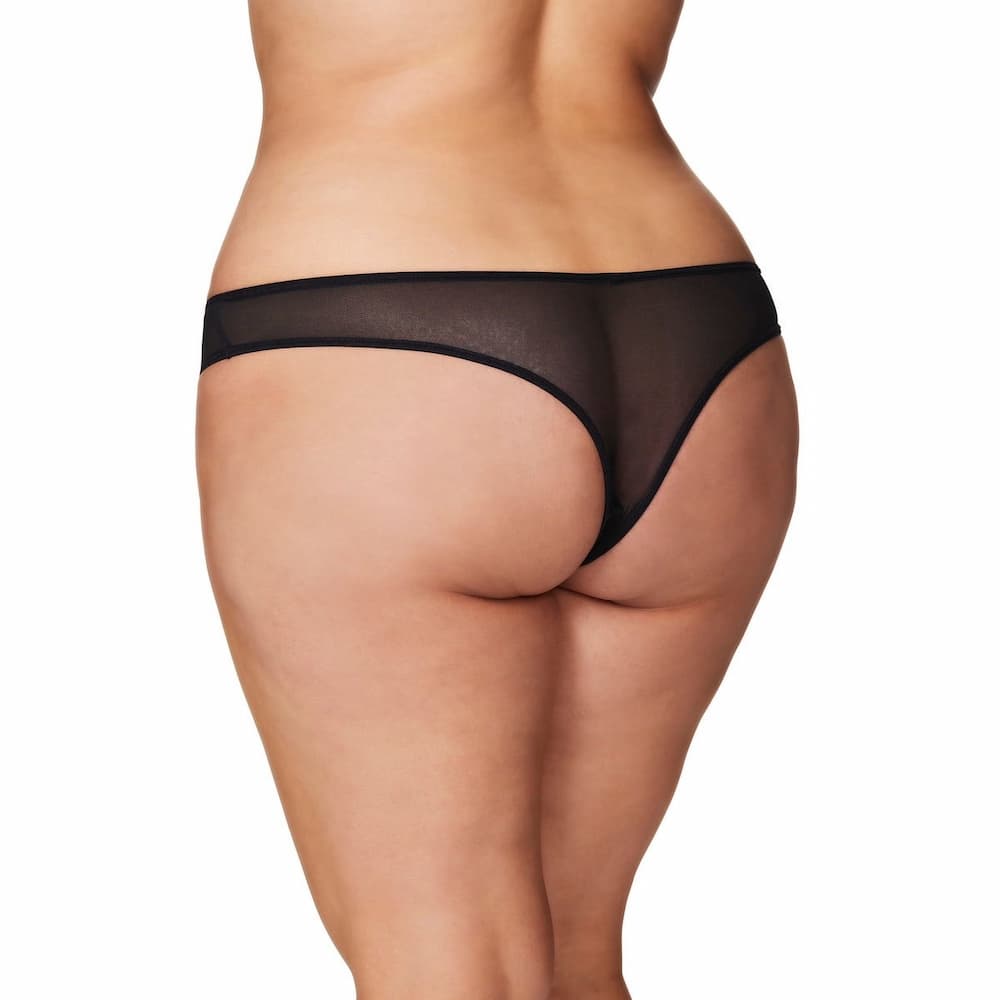 Oh La La Cheri Paradise Lace Pearl Thong Black Plus Size Model