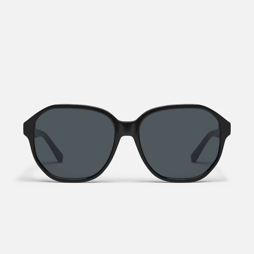 Quay Guess Again Black Smoke Polarized Front