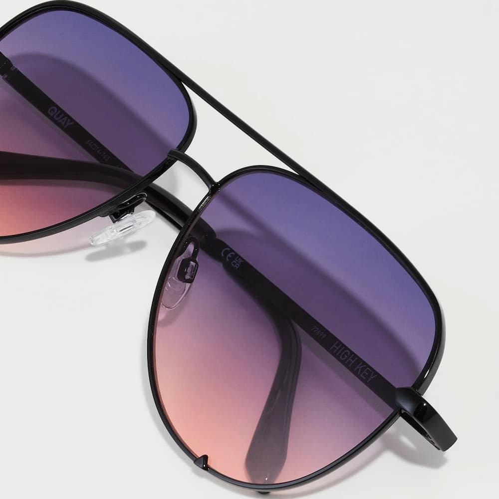 Quay High Key Extra Large Black Dusk Pink Aviator
