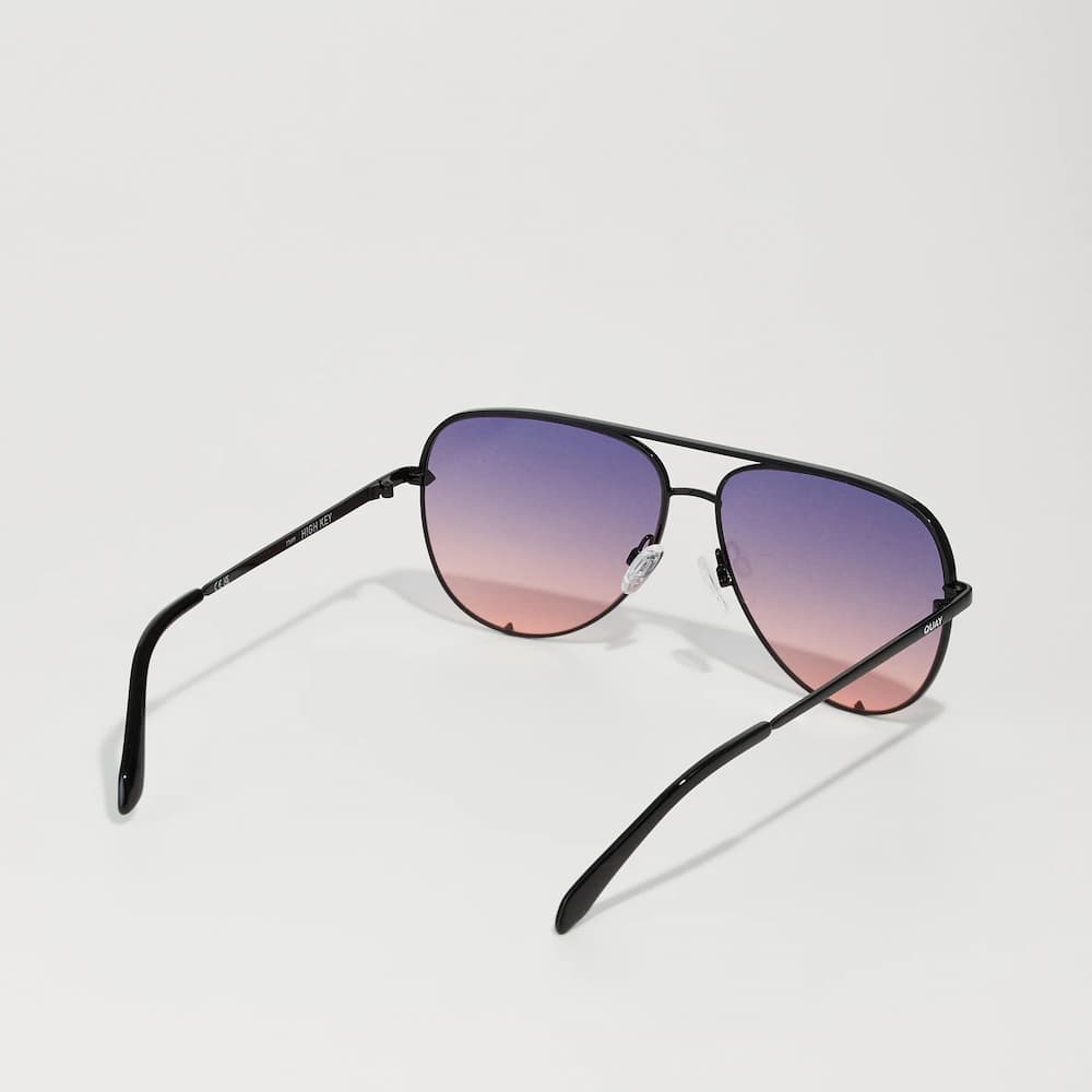 Quay High Key Extra Large Black Dusk Pink Back