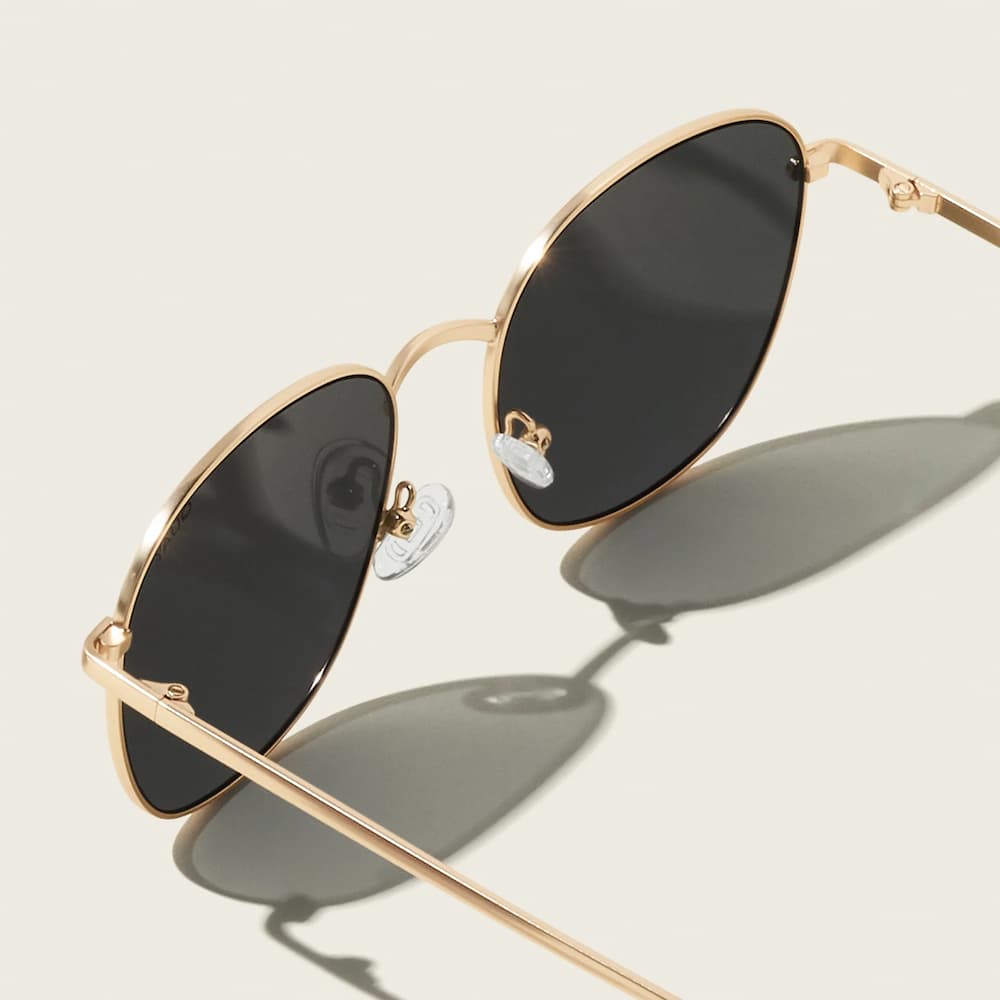 Quay Jezabell Gold Frame Smoke polarized Lens Frame