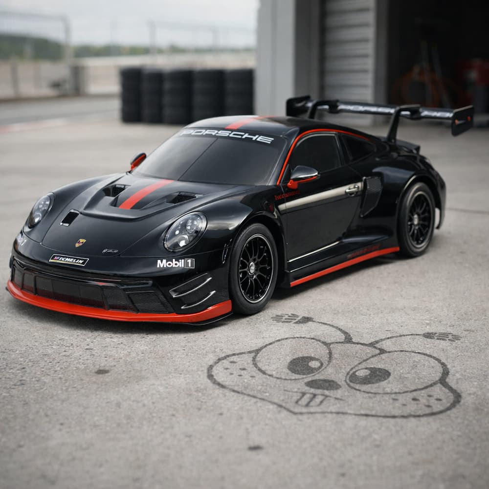 Tamiya Porsche 911 GT3 R (992) 1/10 R/C TT-02 Kit