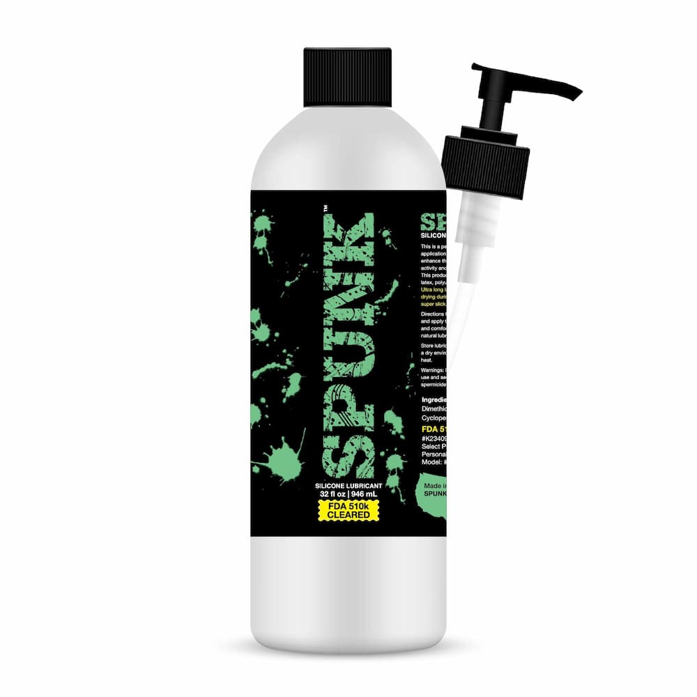 SPUNK Pure Silicone 32 oz bottle with pump dispenser shown beside it